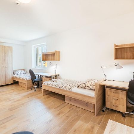 Prenocisca Prisoje Hostel Koper Bagian luar foto