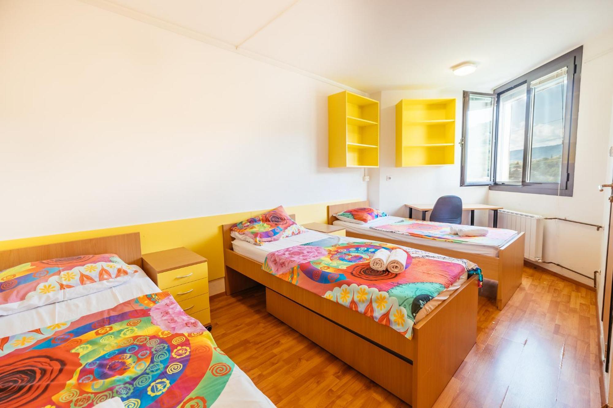 Prenocisca Prisoje Hostel Koper Bagian luar foto